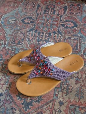The Sak Shana Thong Sandal Size 10